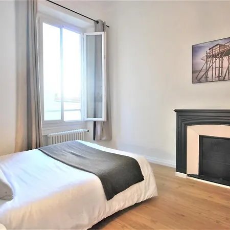 - Close To Place Massena * Νίκαια