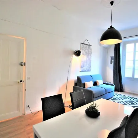 - Close To Place Massena